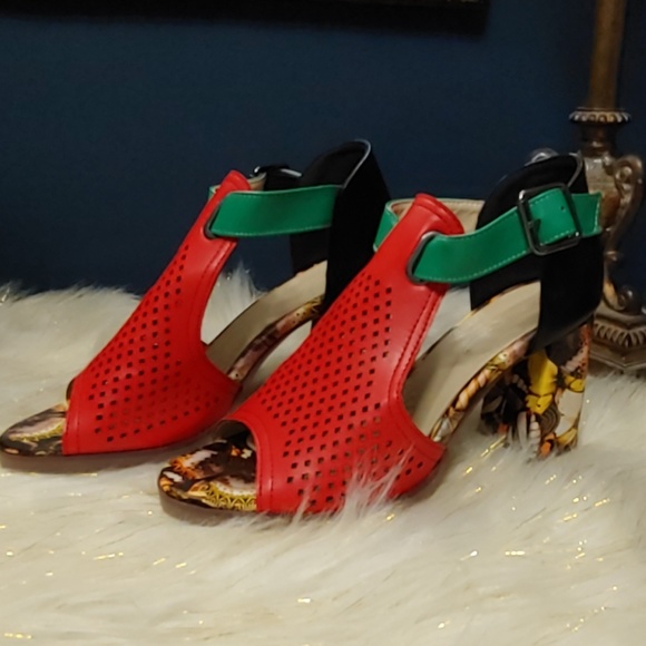 Open Toe Booties - Picture 3 of 8